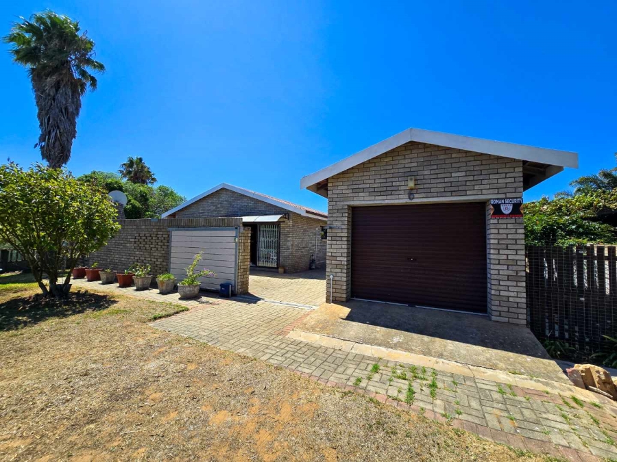 4 Bedroom Property for Sale in Stilbaai Wes Western Cape